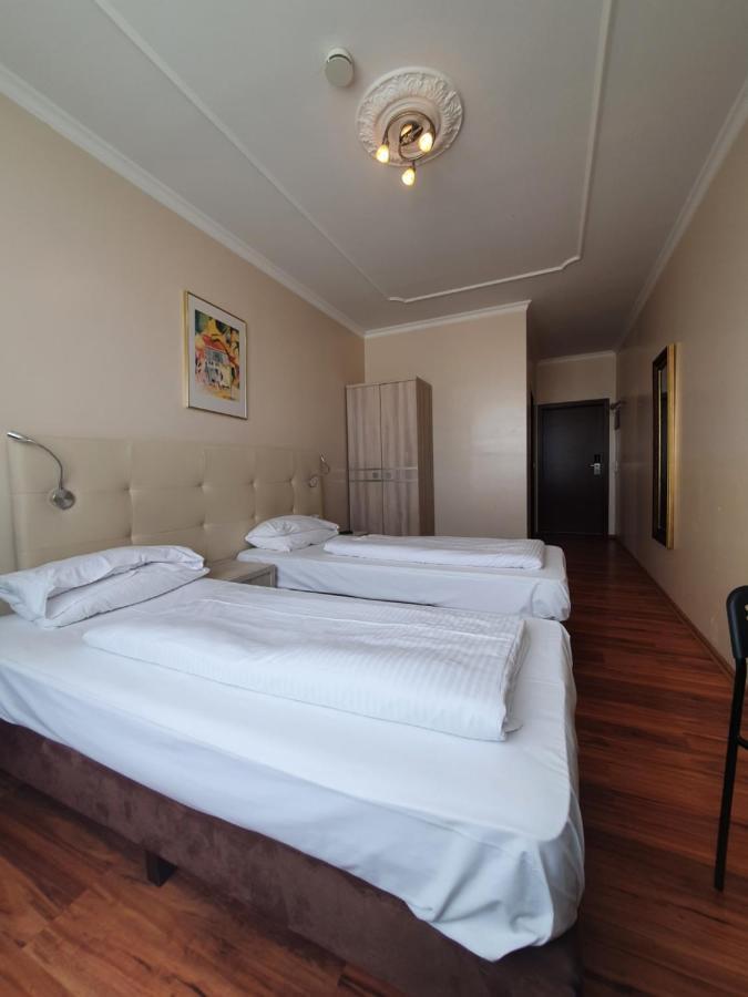 Double Room Private Bathroom
